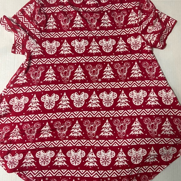 Disney’s Mickey-Minnie Holiday Top-Women - Picture 4 of 6
